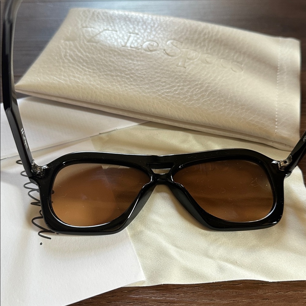 Le Specs Drizzle Black Light Brown Mono Sunglasses - Picture 9 of 12